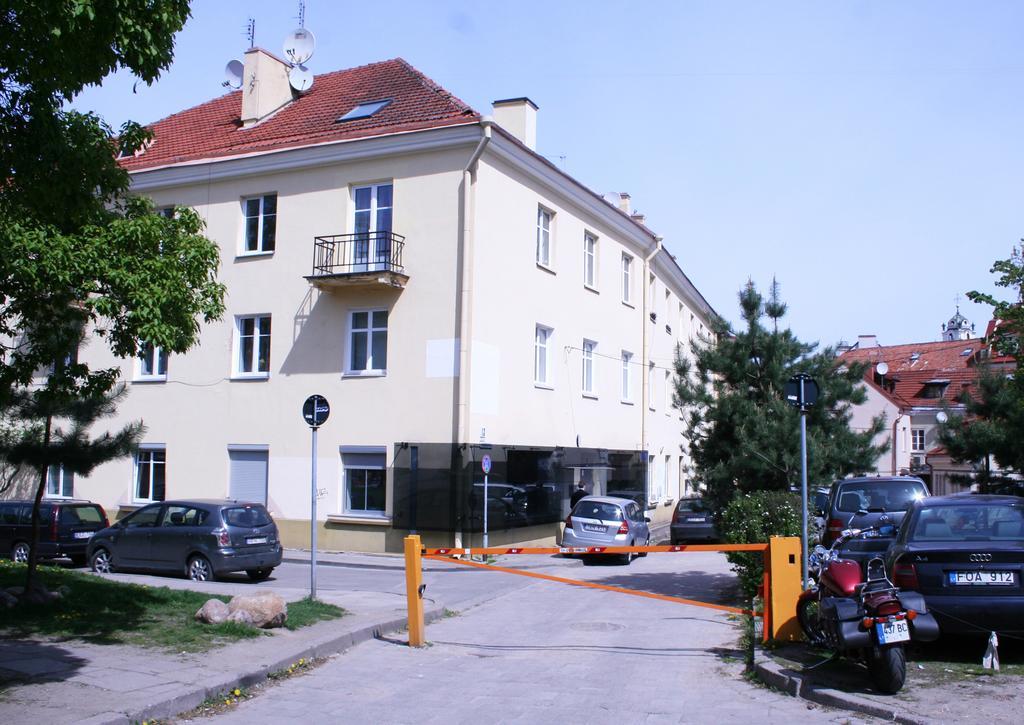 Old Town Apartment Antokolskio Вильнюс Экстерьер фото